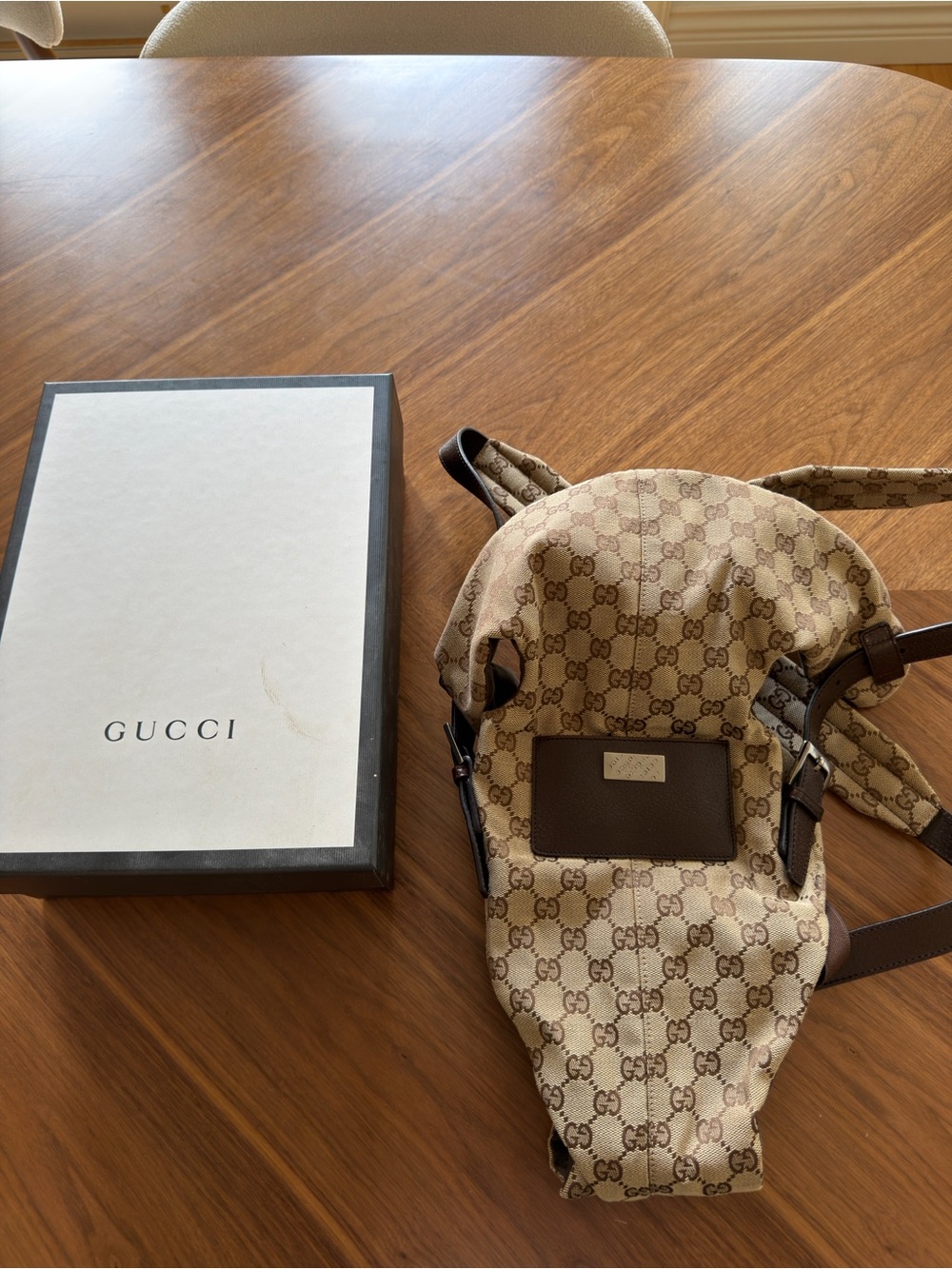 Authentic  Gucci Beige  carrier